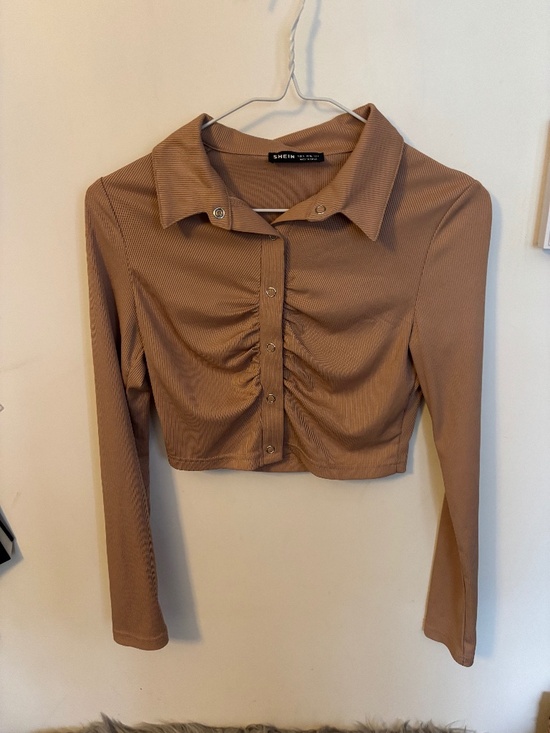 Beige crop top - Picture 1 of 3